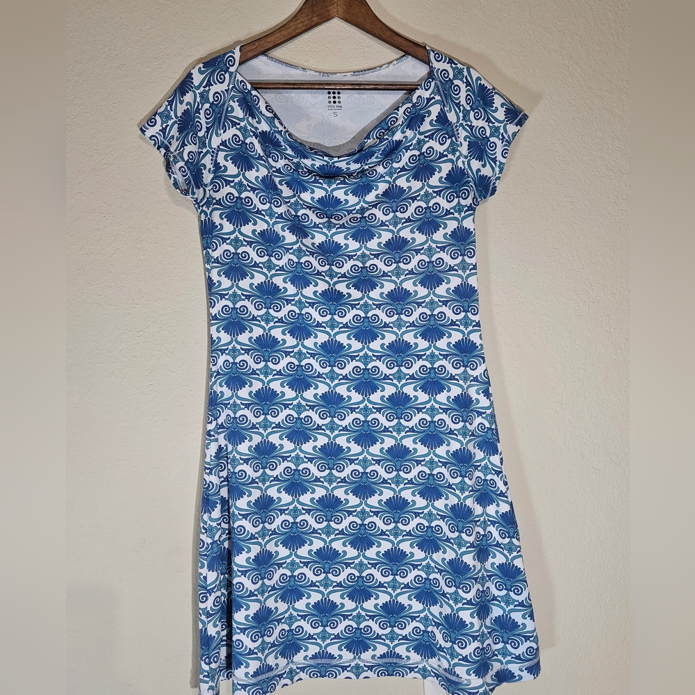 Title Nine Cowlneck Mini Dress Womens Small Blue White Damask Moisture Wicking
